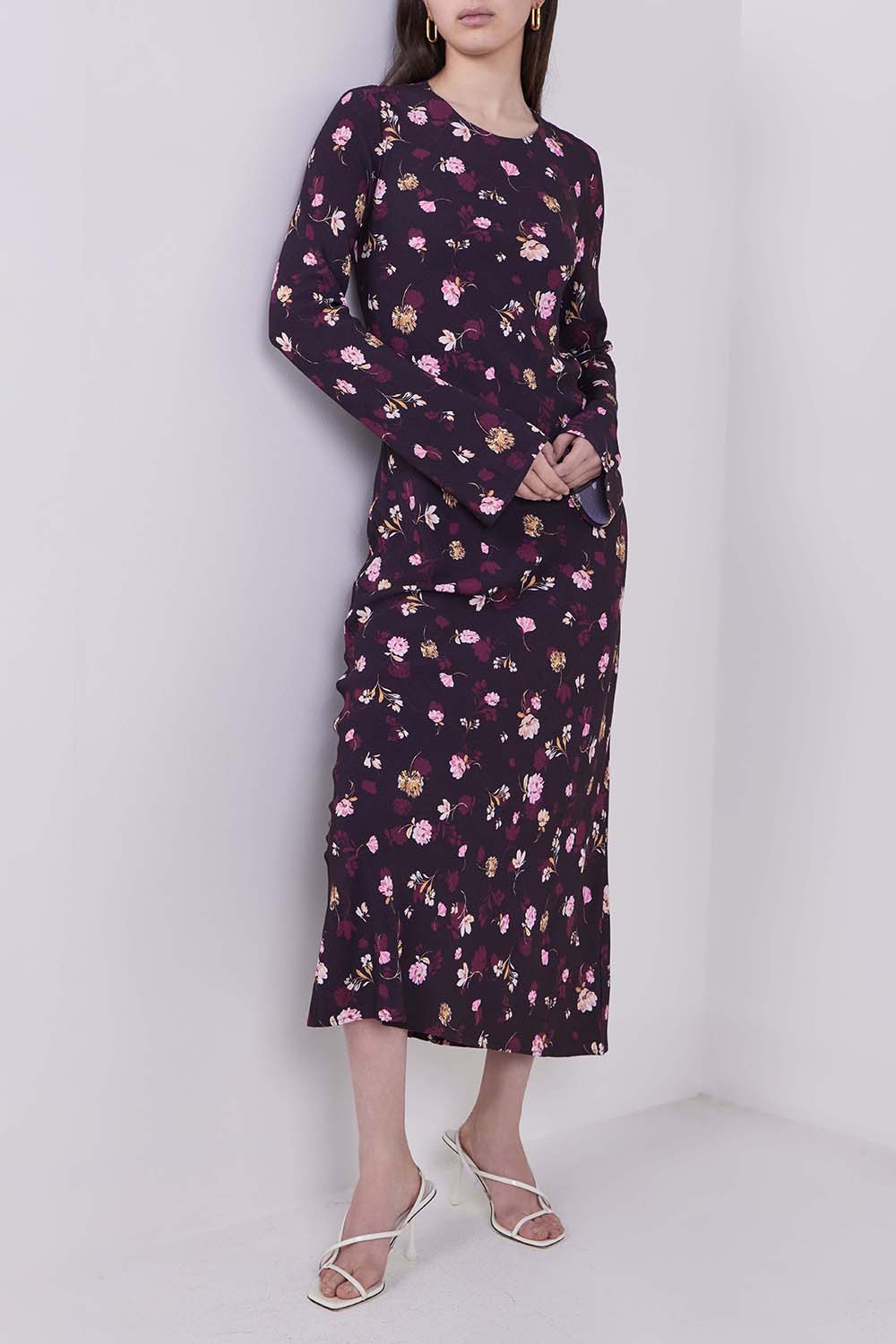 תמונת כל הלוק של שמלת מקסי